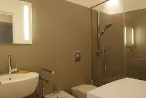 Pantano Halldis Apartments